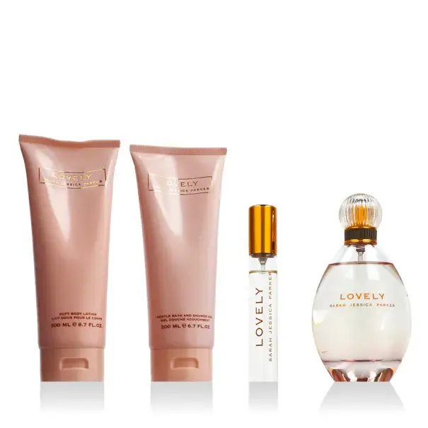 Sarah Jessica Parker LovelyDárková kazeta parfémovaná voda 100 ml + tělové mléko 200 ml + parfémova Doprava Zdarma
